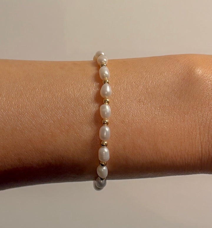 Solene pearl bracelet
