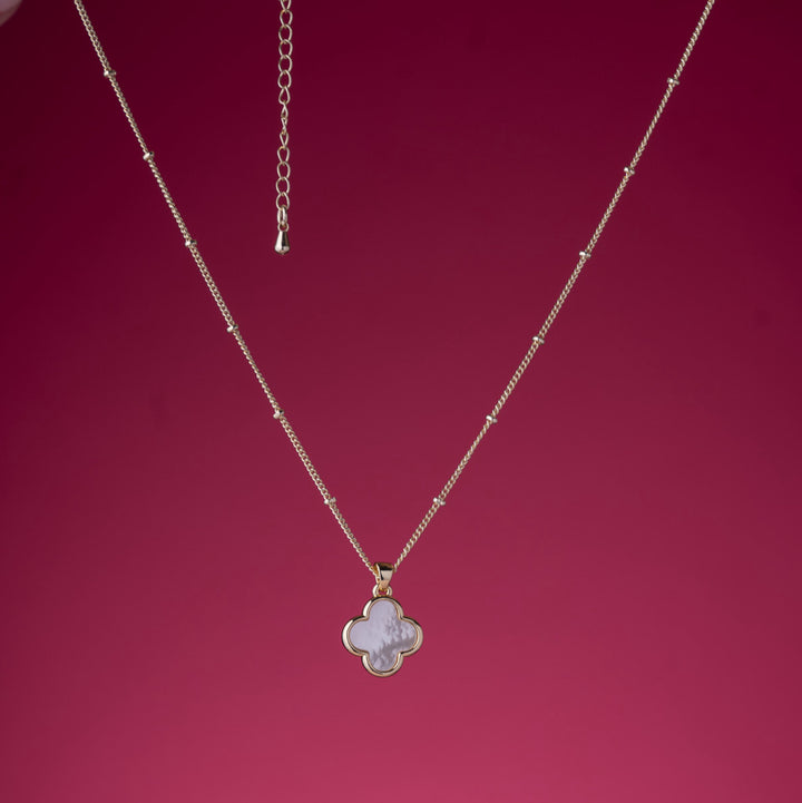 Robyn clover necklace