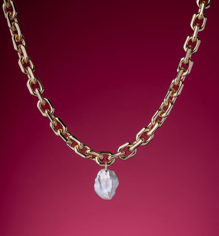 sabina pearl necklace