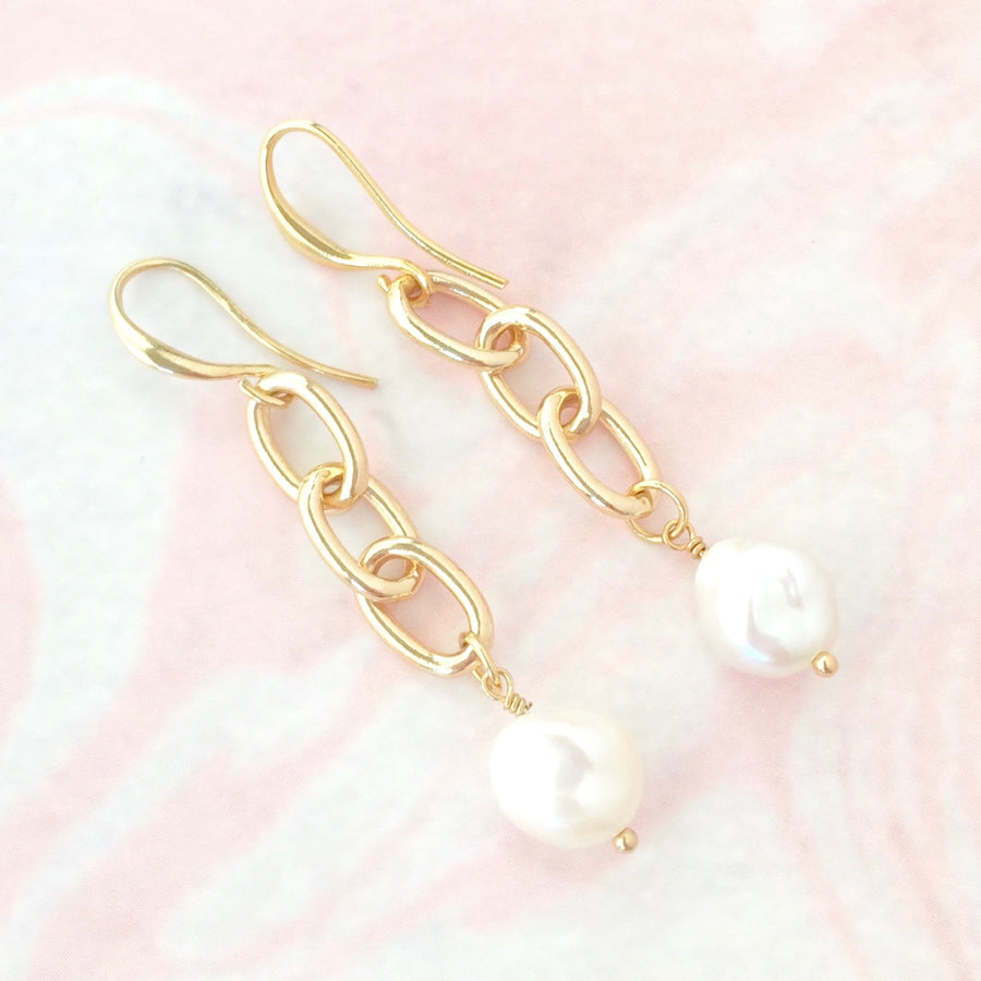 Muse link freshwater pearl earrings